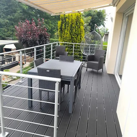 Les Grillettes Bed & Breakfast